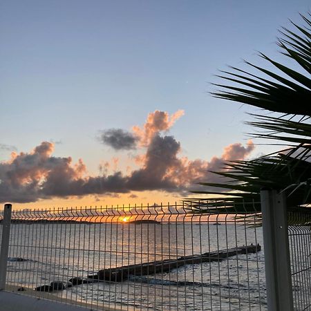Appartement Pieds Dans L'Eau Vue Mer Acces Plage Et Piscine Marigot  Exteriör bild