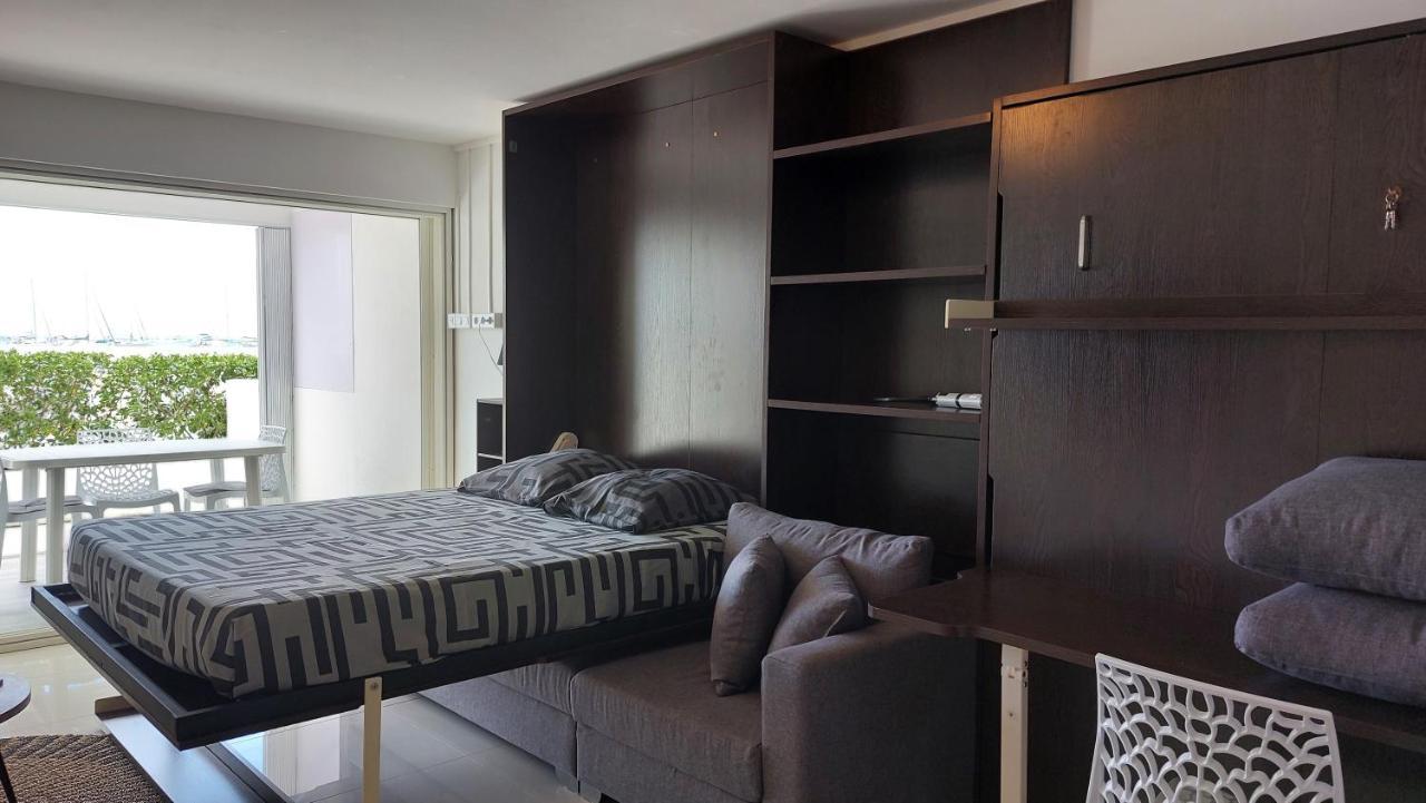 Appartement Pieds Dans L'Eau Vue Mer Acces Plage Et Piscine Marigot  Exteriör bild