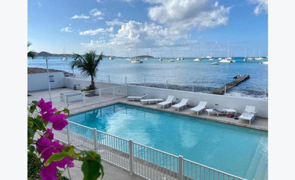 Appartement Pieds Dans L'Eau Vue Mer Acces Plage Et Piscine Marigot  Exteriör bild